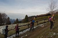 Salita a Cima Paré (1642 m.) da Rovetta a pestare un po' di neve con gli amici del PieroWeb domenica 6 dicembre 2009  - FOTOGALLERY